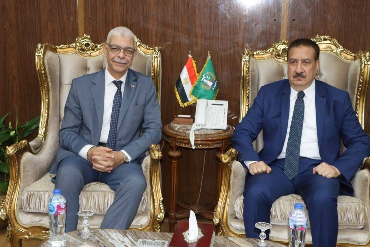رئيس جامعة المنوفية يلتقي محافظ المنوفية بديوان عام المحافظة لبحث آفاق التعاون المشترك 1 IMG 9822 جامعة المنوفية رئيس جامعة المنوفية يلتقي محافظ المنوفية بديوان عام المحافظة لبحث آفاق التعاون المشترك موقع في الجامعة