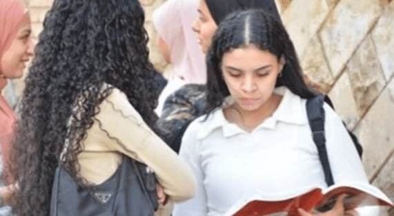 التعليم تطلق مراجعات إلكترونية لدعم طلاب التكنولوجيا التطبيقية قبل الامتحانات 1 طلاب