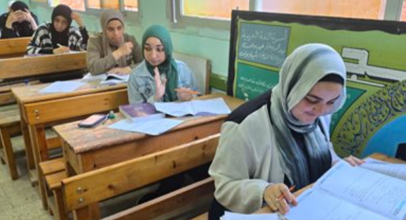 جدول امتحانات الصف الأول الإعدادي الترم الثاني 2025 بالقاهرة 16 طلاب الثانوية العامة