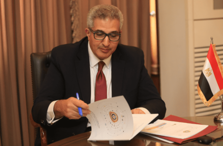 نقلة نوعية في تقييم الأساتذة.. أمين "الأعلى للجامعات" يكشف تفاصيل نظام الترقيات الذكي 1 الدكتور مصطفى رفعت أمين المجلس الأعلى للجامعات