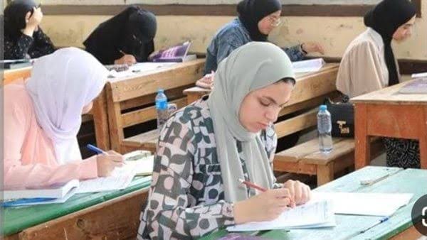 المنصات التعليمية الرسمية لمراجعة امتحانات الثانوية العامة 2025 1 المنصات التعليمية الرسمية.. دليلك الذهبي للمذاكرة قبل امتحانات الثانوية العامة 2025