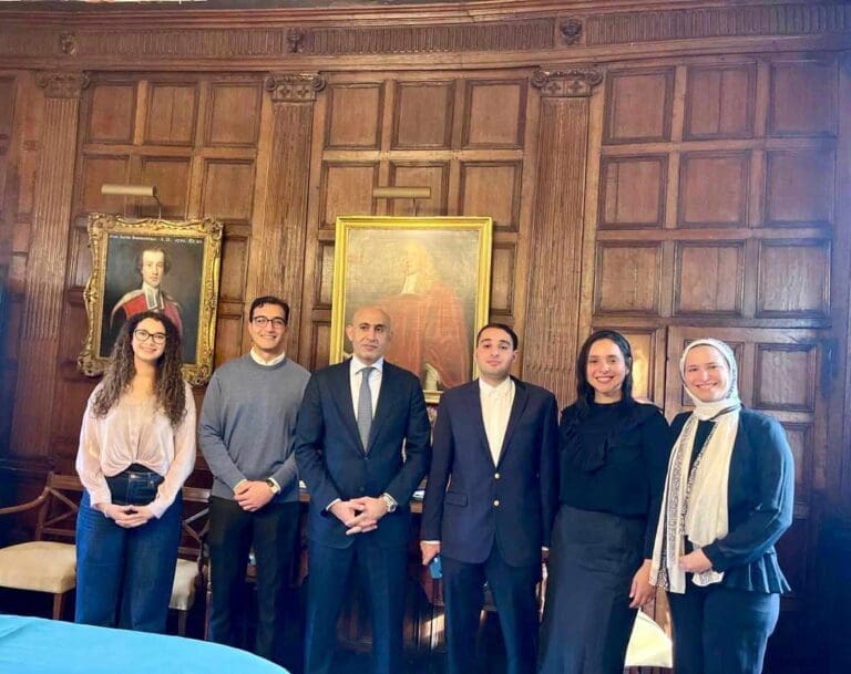 وزير التعليم ملتقيا طلاب مصريين بجامعة كامبريدج: نماذج مشرفة 2 received 1688183825908744 الضبعة وزير التعليم ملتقيا طلاب مصريين بجامعة كامبريدج: نماذج مشرفة موقع في الجامعة