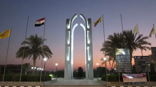 مستقبلك يبدأ هنا.. برنامج "تكنولوجيا تصنيع الملابس" بكلية الاقتصاد المنزلي جامعة حلوان 1 جامعة حلوان