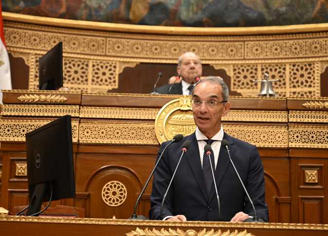 وزير الاتصالات: تأهيل 1000 طالب سنويا عبر مبادرة "مهارات سيبرانية لينضموا لكوادر الأمن السيبراني" 10 وزير الاتصالات: تأهيل 1000 طالب سنويا عبر مبادرة "مهارات سيبرانية لينضموا لكوادر الأمن السيبراني