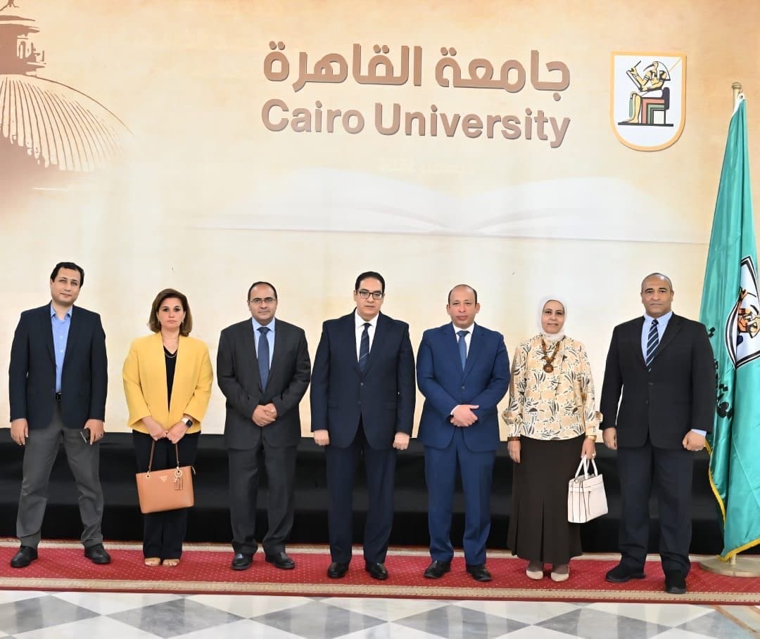 رئيس جامعة القاهرة يشدد على ضرورة الالتزام بأصول البحث العلمي واحترام قواعد حماية حقوق الملكية الفكرية 1 0b9e5091 67a8 41d6 a790 b09215d431d7 جامعة القاهرة رئيس جامعة القاهرة يشدد على ضرورة الالتزام بأصول البحث العلمي واحترام قواعد حماية حقوق الملكية الفكرية موقع في الجامعة