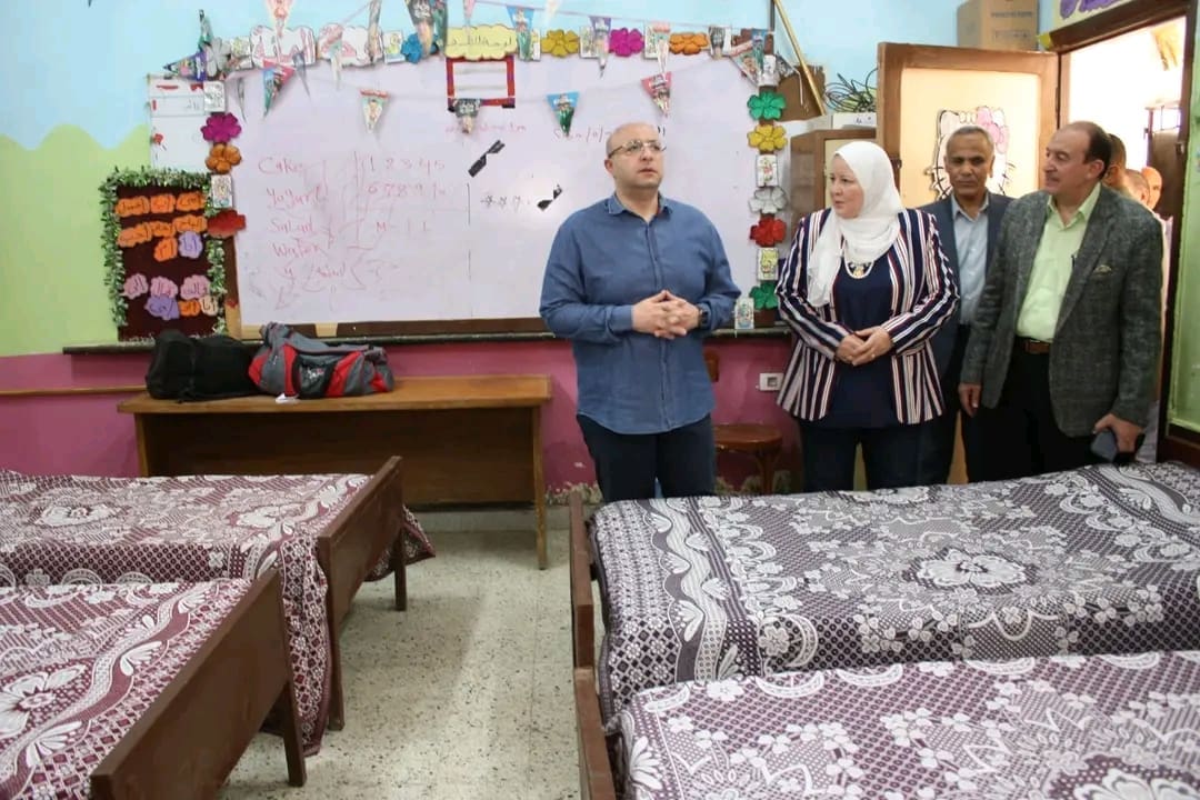 بإجمالي 19117 من الطلاب.. محافظ بني سويف يتفقد جاهزية اللجان واستراحات مراقبين الثانوية العامة 1 1749636064255 محافظ بإجمالي 19117 من الطلاب.. محافظ بني سويف يتفقد جاهزية اللجان واستراحات مراقبين الثانوية العامة موقع في الجامعة