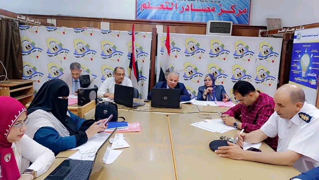 مدير تعليم الفيوم يتابع غرفة عمليات امتحانات الثانوية العامة 2025 1 1749967755777 تعليم مدير تعليم الفيوم يتابع غرفة عمليات امتحانات الثانوية العامة 2025 موقع في الجامعة