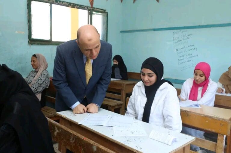 محافظ كفر الشيخ لرؤساء المدن والأحياء: توفير وسائل نقل لتوفير أوراق أسئلة الثانوية في الوقت المحدد 11 1749987715213 تطوير محافظ كفر الشيخ لرؤساء المدن والأحياء: توفير وسائل نقل لتوفير أوراق أسئلة الثانوية في الوقت المحدد موقع في الجامعة