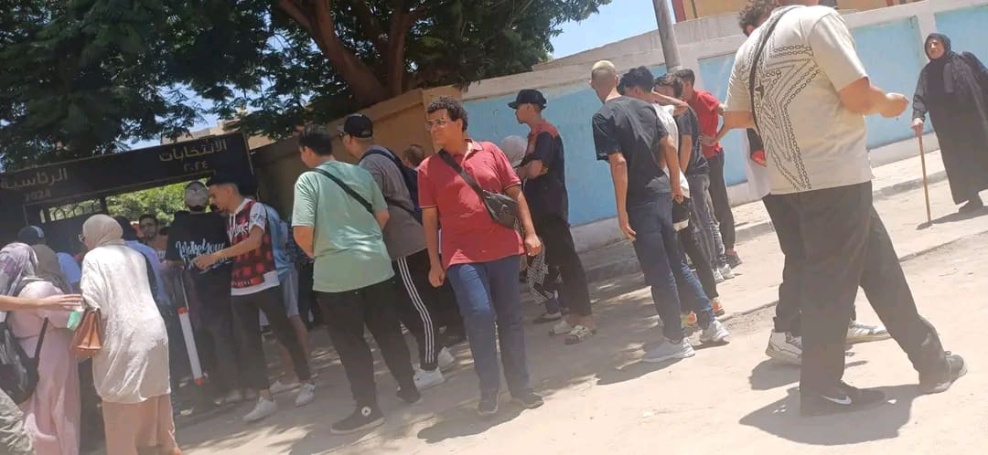 توافد طلاب الثانوية العامة على لجنة جمال عبد الناصر بالدقي لآداء امتحان اللغة الأجنبية الثانية 1 1750137047210 الثانوية توافد طلاب الثانوية العامة على لجنة جمال عبد الناصر بالدقي لآداء امتحان اللغة الأجنبية الثانية موقع في الجامعة