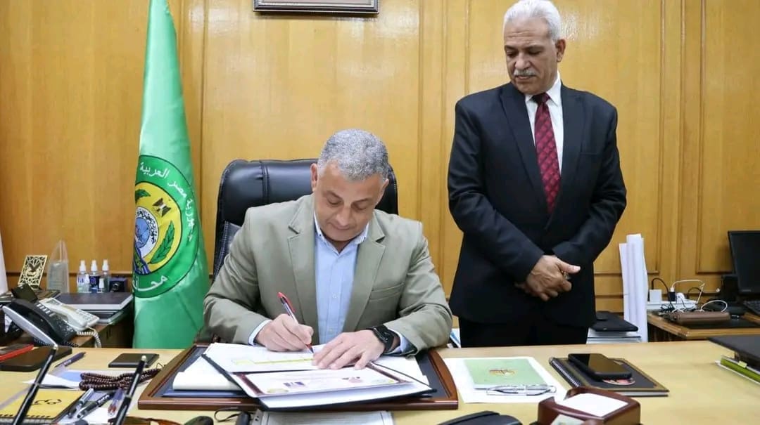 محافظ الإسماعيلية يعتمد نتيجة الشهادة الإعدادية بنسبة نجاح 85.01.. رابط مباشر 1 1750677870170 الإسماعيلية محافظ الإسماعيلية يعتمد نتيجة الشهادة الإعدادية بنسبة نجاح 85.01.. رابط مباشر موقع في الجامعة