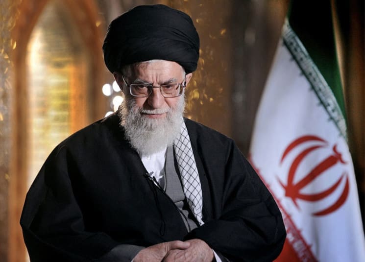 مفاجأة| أستاذ بجامعة عين شمس: المرشد الإيراني لا يختار قادة الجيش 1 212093 khamina2i أستاذ مفاجأة| أستاذ بجامعة عين شمس: المرشد الإيراني لا يختار قادة الجيش موقع في الجامعة