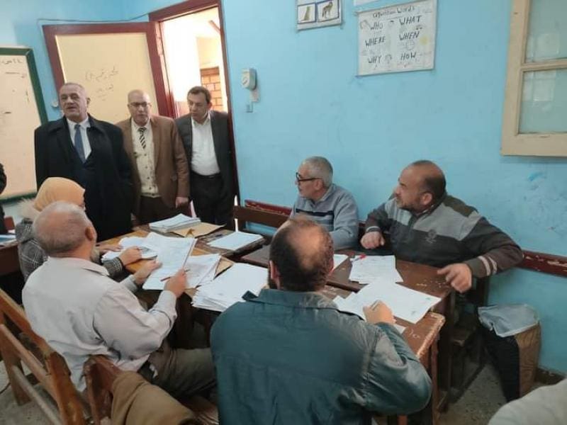 وكيل وزارة التعليم يشيد بجهود العاملين في كنترول الشهادة الإعدادية بالمنصورة 1 وكيل وزارة التعليم يشيد بجهود العاملين في كنترول الشهادة الإعدادية بالمنصورة
