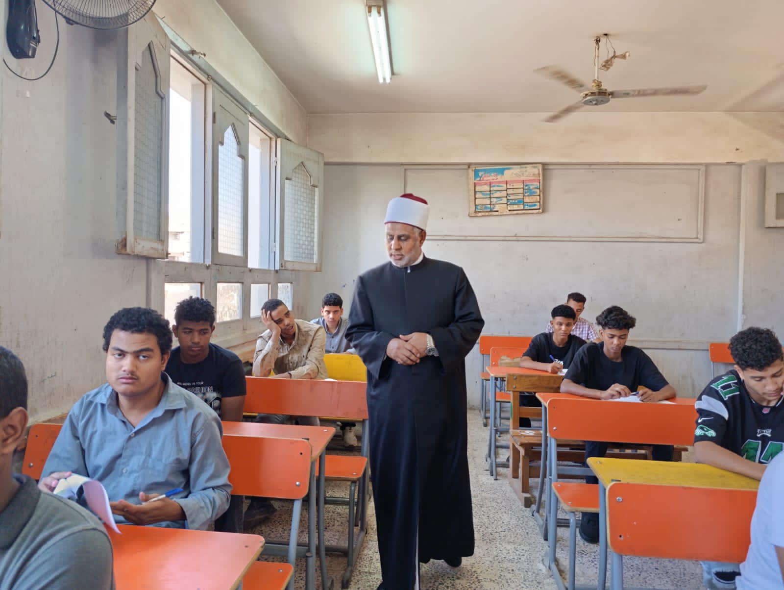 قطاع المعاهد عن امتحان الفقه لطلاب الثانوية الأزهرية: مر دون مشاكل 1 68375ee8 90fa 4ffd 8c50 45f02b750a4e الثانوية الأزهرية قطاع المعاهد عن امتحان الفقه لطلاب الثانوية الأزهرية: مر دون مشاكل موقع في الجامعة