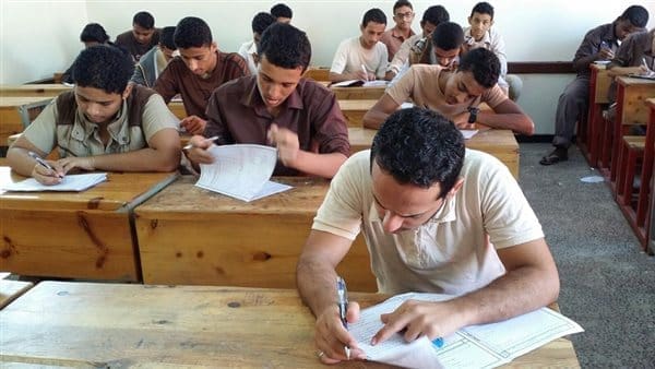 بنظام البوكليت.. طلاب إعدادية الفيوم يؤدون امتحاني الإنجليزية والجبر والإحصاء 1 877 1 طلاب بنظام البوكليت.. طلاب إعدادية الفيوم يؤدون امتحاني الإنجليزية والجبر والإحصاء موقع في الجامعة