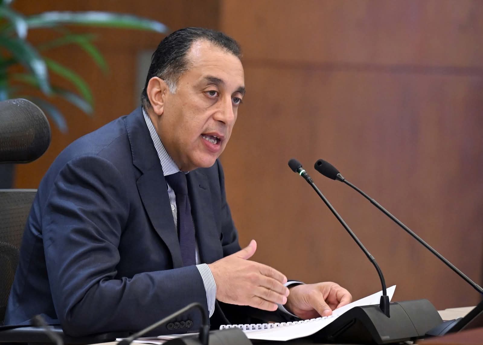 رئيس الوزراء: نتابع تداعيات الهجوم الإسرائيلي على إيران 1 FB IMG 1749798279459 الوزراء رئيس الوزراء: نتابع تداعيات الهجوم الإسرائيلي على إيران موقع في الجامعة
