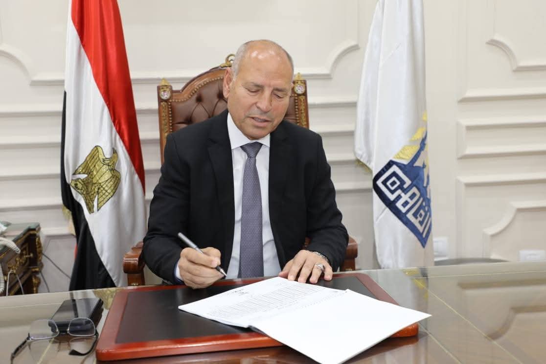 محافظ القاهرة يعتمد نتيجة الشهادة الاعدادية بنسبة نجاح 77 % .. رابط النتيجة 1 محافظ القاهرة