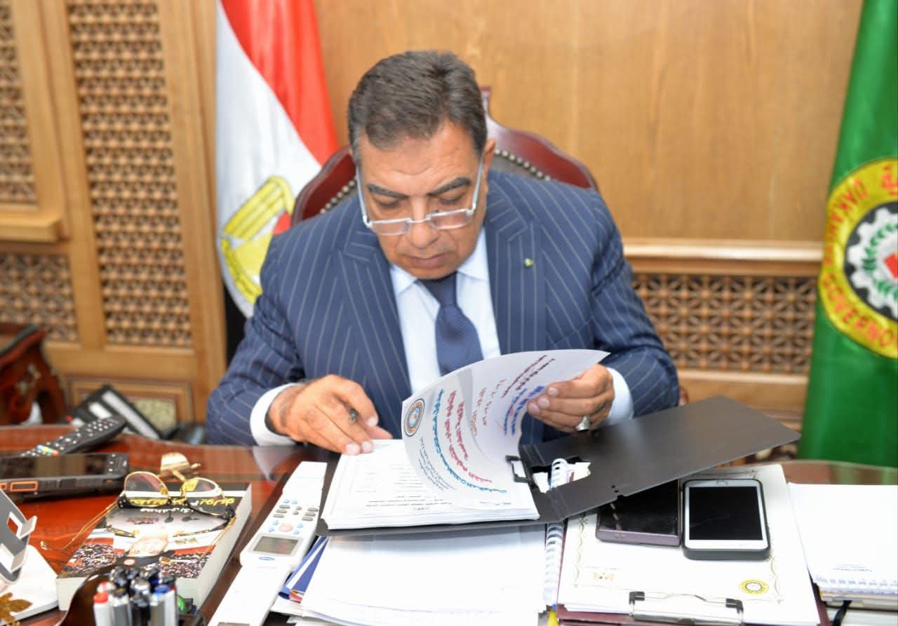 محافظ الدقهلية يعتمد جدول امتحانات الدور الثاني للعام الدراسي 2025 1 FB IMG 1750758535218 محافظ محافظ الدقهلية يعتمد جدول امتحانات الدور الثاني للعام الدراسي 2025 موقع في الجامعة