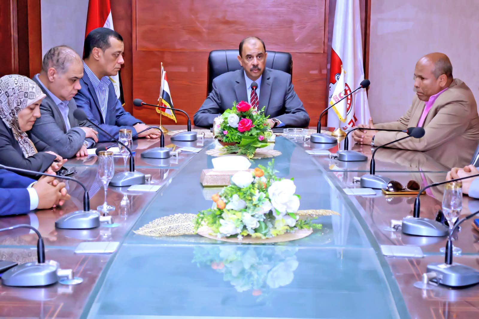 إجراءات صارمة لضبط لجان الثانوية العامة.. توجيهات جديدة من محافظ سوهاج 1 إجراءات صارمة لضبط لجان الثانوية العامة.. توجيهات جديدة من محافظ سوهاج