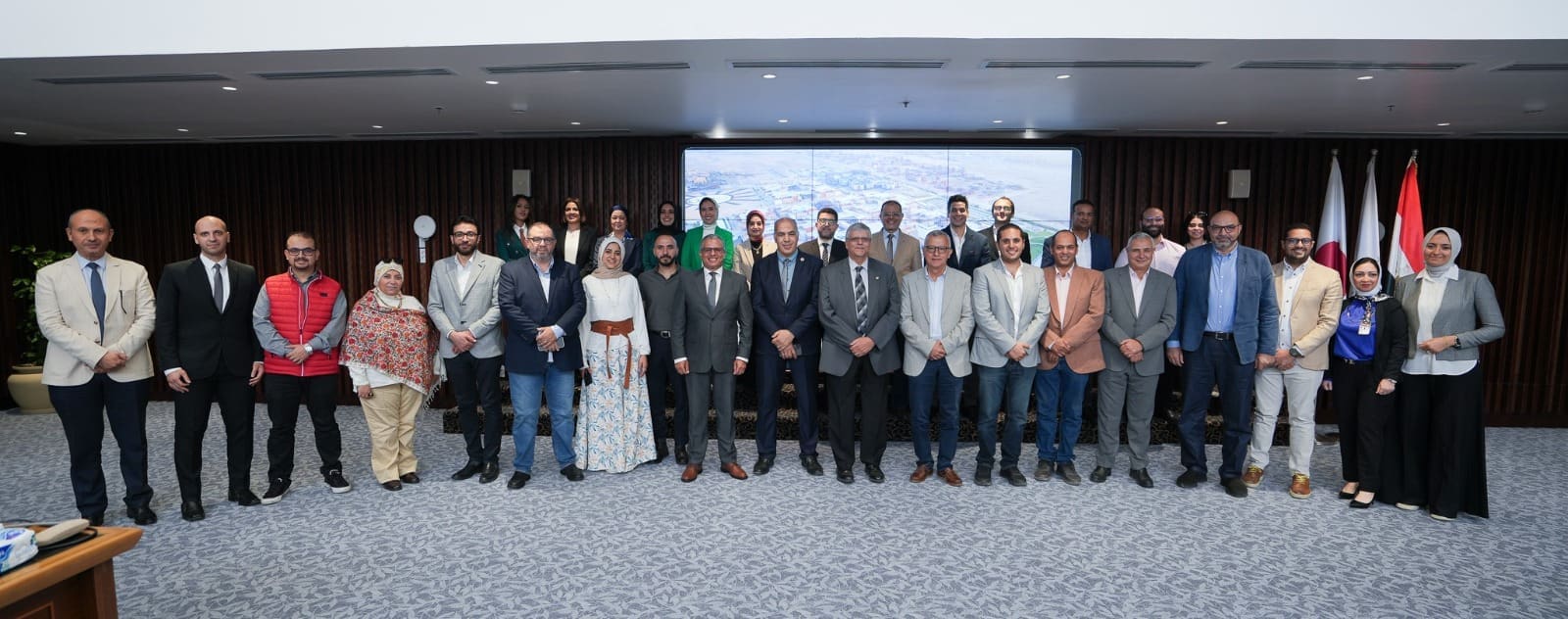 الجامعة المصرية اليابانية توقع بروتوكولًا لتدريب "طلاب الفنون" مع كبرى شركات التصميم 1 IMG 20250601 WA0045 الجامعة الجامعة المصرية اليابانية توقع بروتوكولًا لتدريب "طلاب الفنون" مع كبرى شركات التصميم موقع في الجامعة