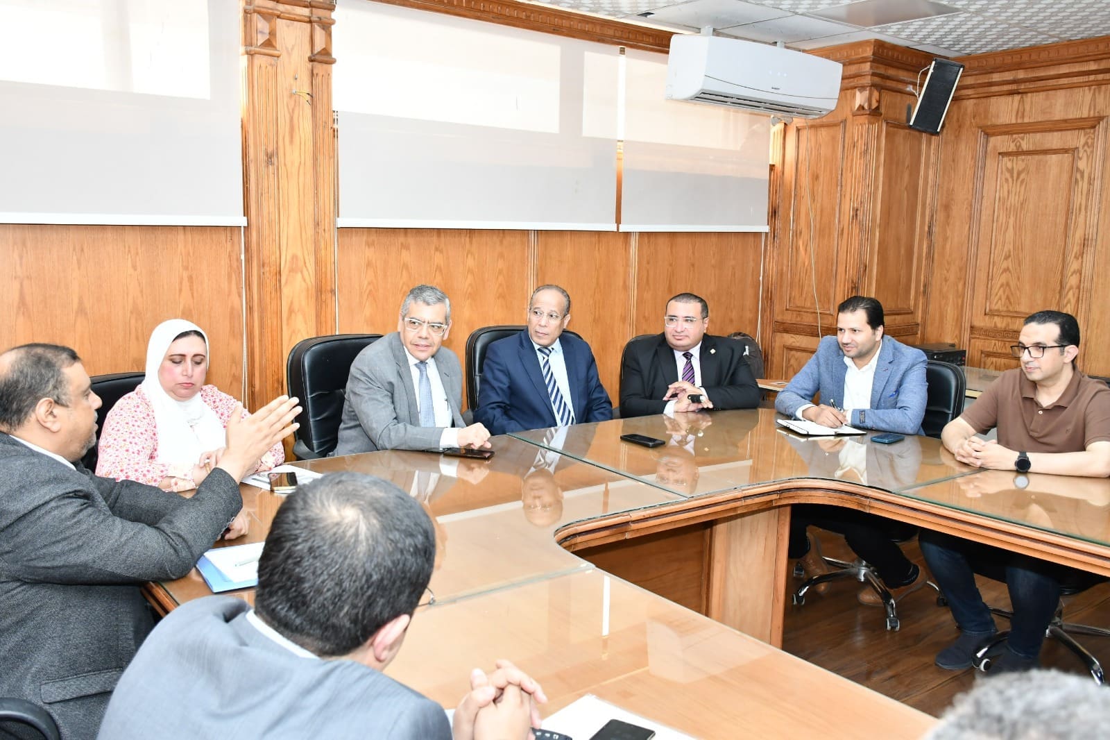 رئيس جامعة قناة السويس يُعلن تعاون مع شركة "إنطلاق" لتطوير الأنظمة الذكية 1 رئيس جامعة قناة السويس يُعلن تعاون مع شركة "إنطلاق" لتطوير الأنظمة الذكية