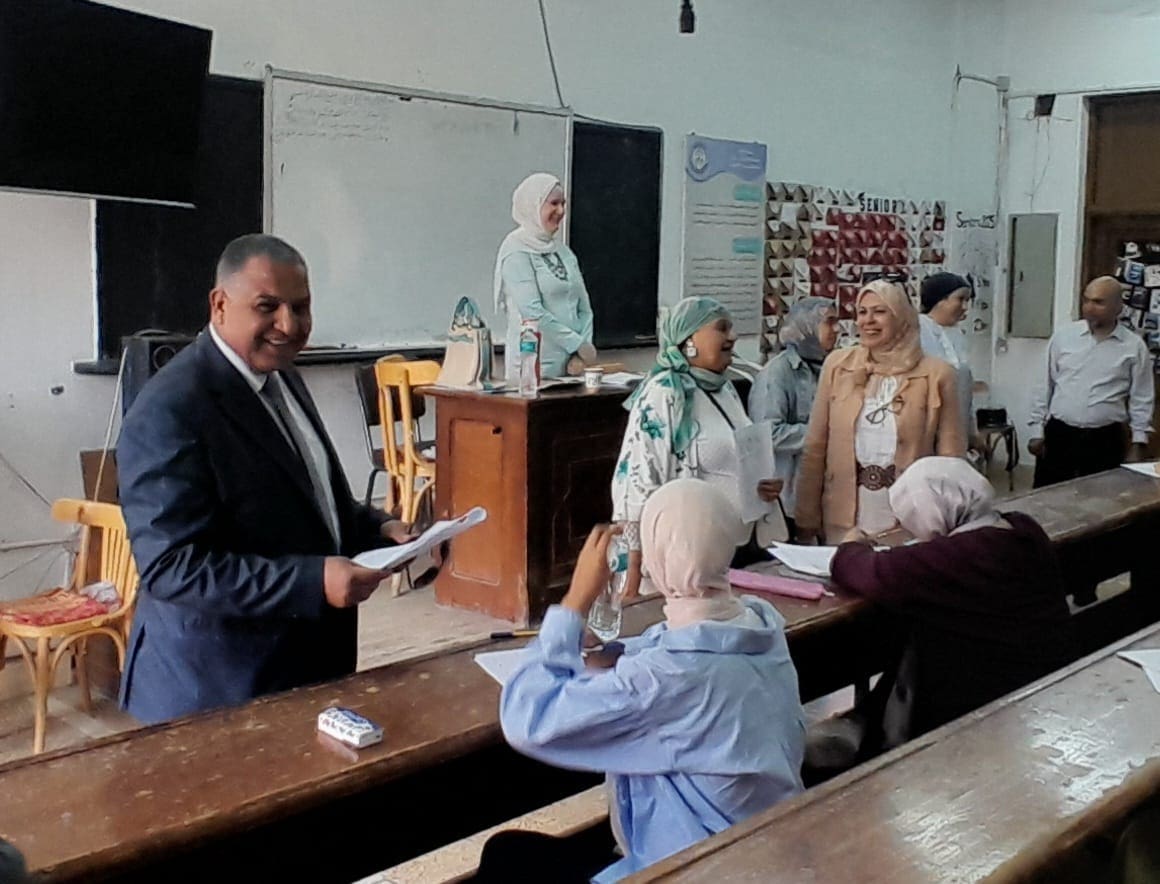 نائب رئيس جامعة الأزهر يشدد على ضرورة الالتزام بالسرية الكاملة والدقة في تصحيح الامتحانات 1 IMG 20250602 WA0058 جامعة الأزهر نائب رئيس جامعة الأزهر يشدد على ضرورة الالتزام بالسرية الكاملة والدقة في تصحيح الامتحانات موقع في الجامعة
