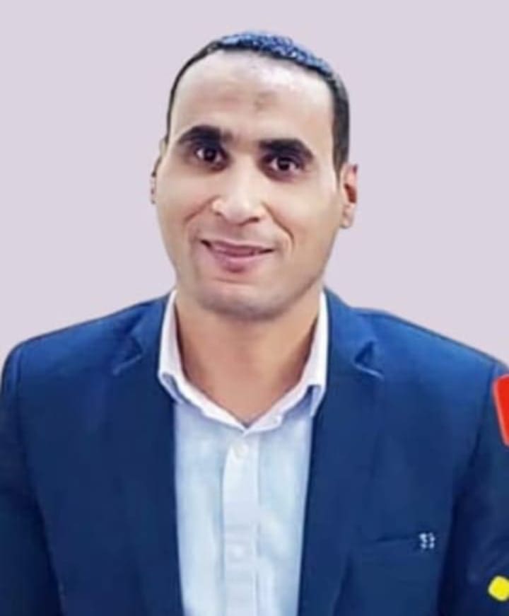 اضمن امتحانك من دلوقتي.. الأستاذ محمود دياب يضع أهم 80 سؤالا بالحلول تلخص مادة الفيزياء لطلاب الثانوية 1 IMG 20250609 WA0067 الثانوية اضمن امتحانك من دلوقتي.. الأستاذ محمود دياب يضع أهم 80 سؤالا بالحلول تلخص مادة الفيزياء لطلاب الثانوية موقع في الجامعة