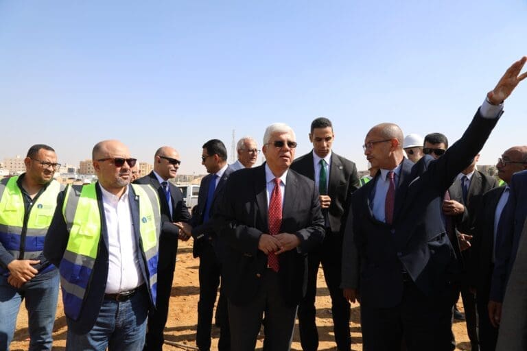 وزير التعليم العالي يتابع أعمال إنشاء الحرم الجديد للجامعة الفرنسية في الشروق 15 IMG 20250615 WA0047 جامعة وزير التعليم العالي يتابع أعمال إنشاء الحرم الجديد للجامعة الفرنسية في الشروق موقع في الجامعة