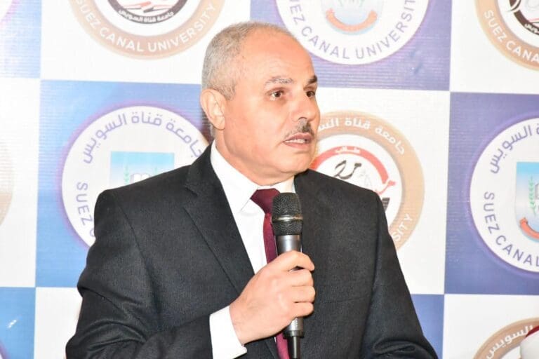 معهد كونفوشيوس بجامعة قناة السويس ينظم يومًا للتوظيف بالتعاون مع هواوي لتوفير 188 فرصة عمل 7 رئيس جامعة قناة السويس