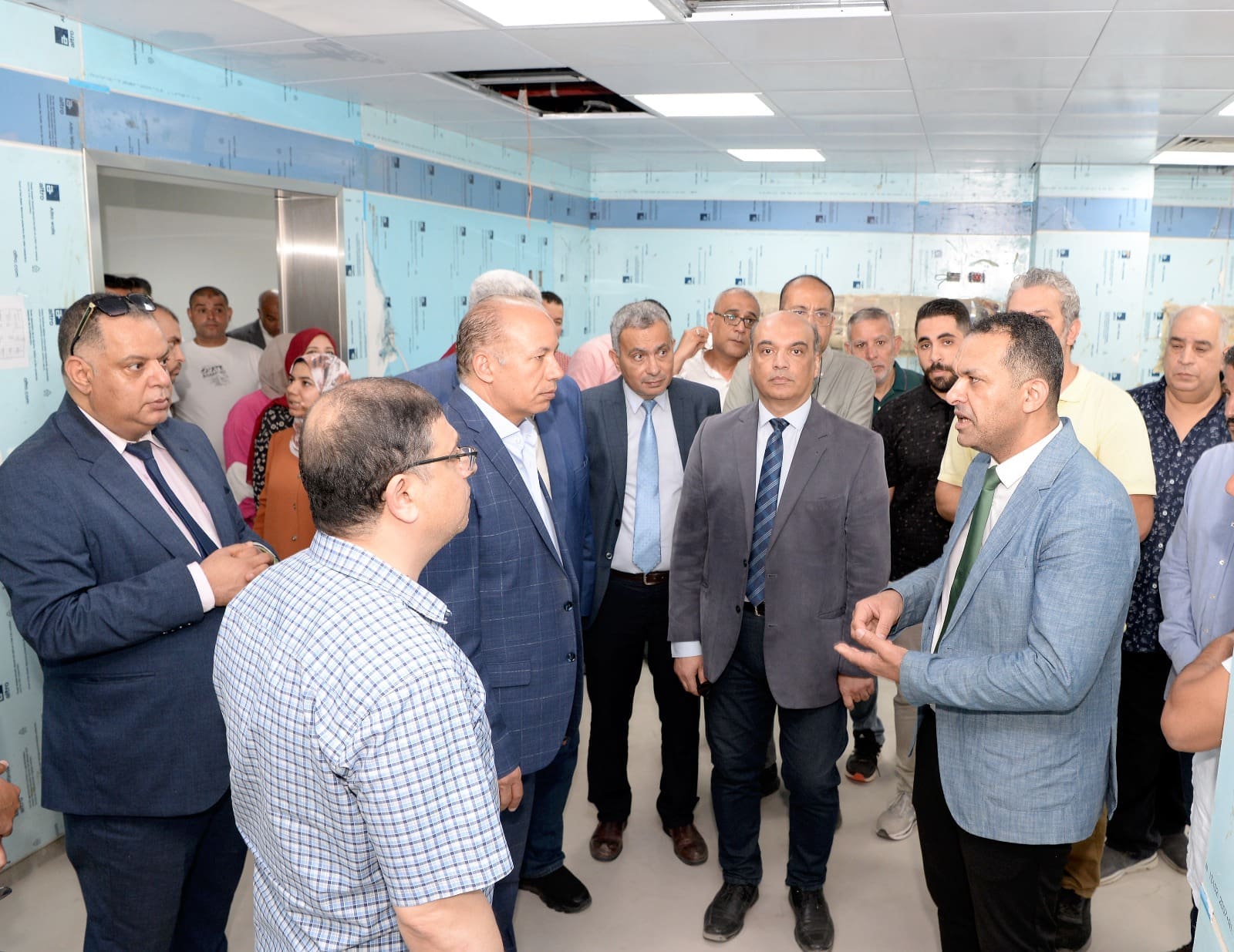 رئيس جامعة المنصورة يُتابع تنفيذ الأعمال بالمشروعات الطبية ويوجه بسرعة إنجازها 1 رئيس جامعة المنصورة يُتابع تنفيذ الأعمال بالمشروعات الطبية