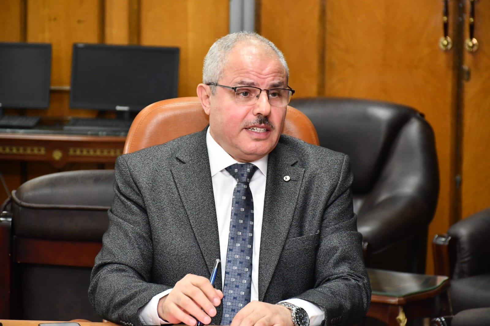 جامعة قناة السويس تفتح باب التقديم لبرنامج البكالوريوس المكثف في علوم التمريض 1 رئيس جامعة قناة السويس