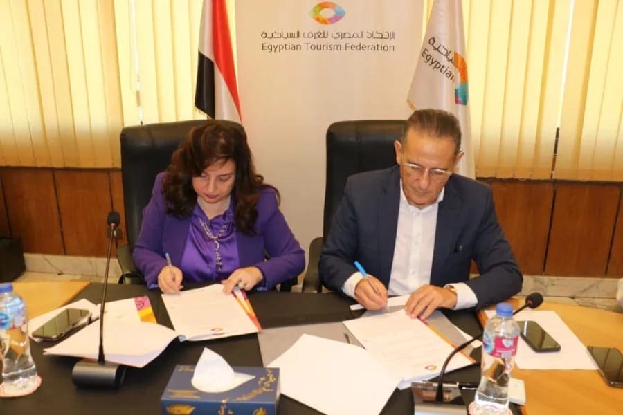 توقيع مذكرة تفاهم بين " اتحاد الغرف السياحية" وسياحة وفنادق حلوان لتأهيل الخريجين 1 IMG 20250618 WA0075 توقيع توقيع مذكرة تفاهم بين " اتحاد الغرف السياحية" وسياحة وفنادق حلوان لتأهيل الخريجين موقع في الجامعة