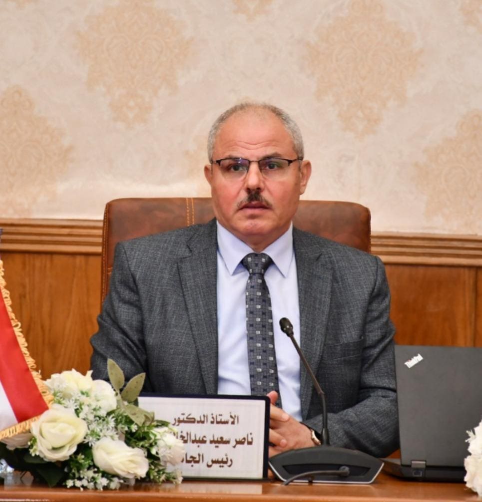 جامعة قناة السويس تحصد المركز 13 على مستوى الجامعات المصرية في تصنيف US News 1 رئيس جامعة قناة السويس