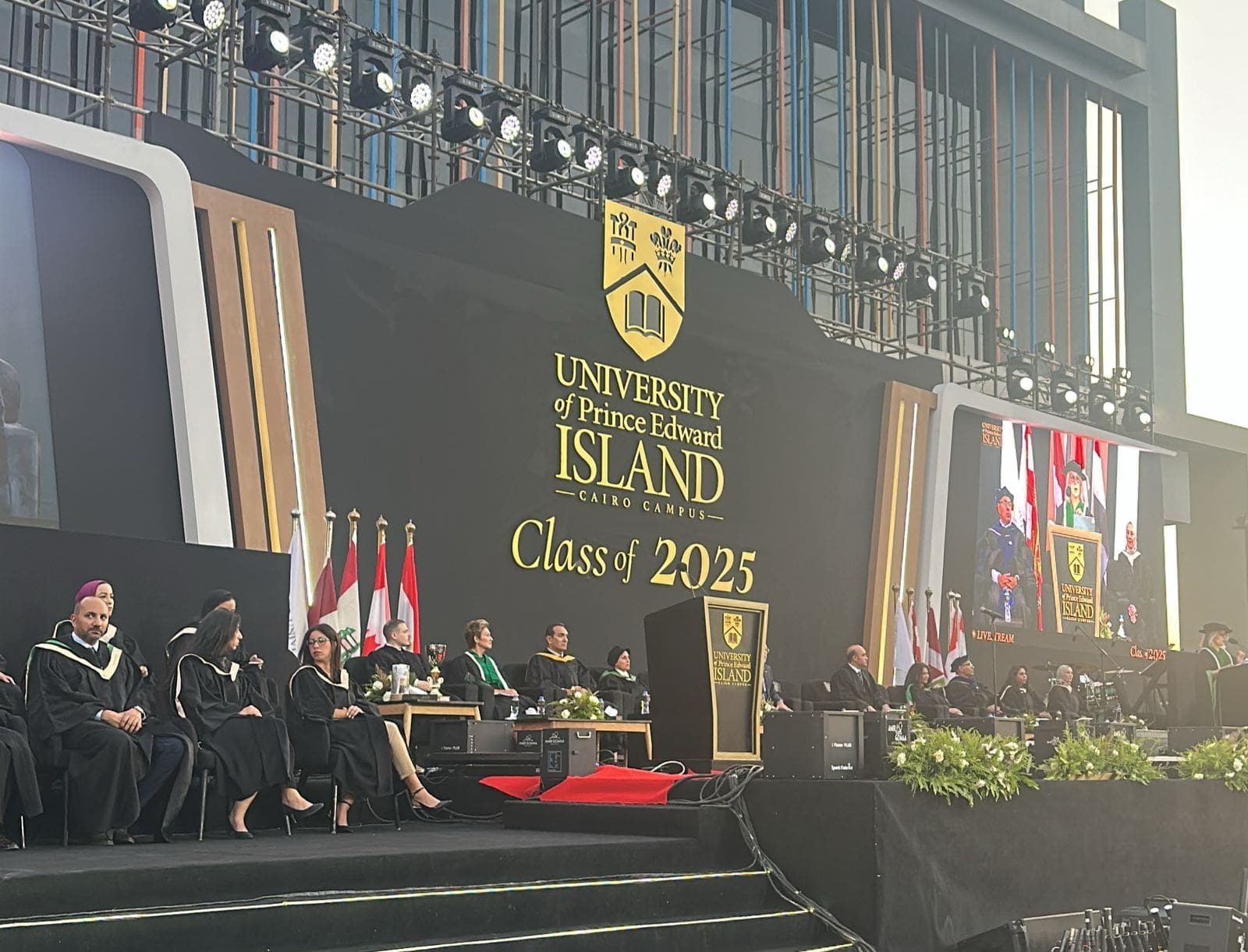 انطلاق حفل تخرج الدفعة الرابعة بجامعة جزيرة الأمير إدوارد بالقاهرة 1 IMG 20250622 WA0143 حفل تخرج انطلاق حفل تخرج الدفعة الرابعة بجامعة جزيرة الأمير إدوارد بالقاهرة موقع في الجامعة