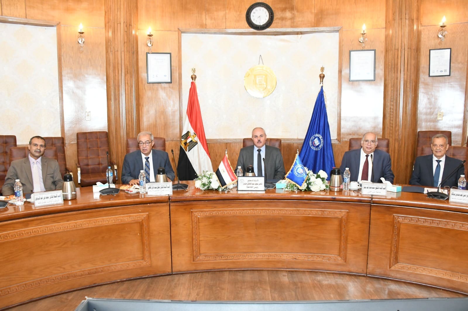 انعقاد لجنة اختيار المرشحين لمنصب عميد كلية الحاسبات والمعلومات بجامعة قناة السويس 1 انعقاد لجنة اختيار المرشحين لمنصب عميد كلية الحاسبات والمعلومات بجامعة قناة السويس