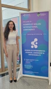 طالبة بالجامعة الألمانية الدولية تصمم الهوية البصرية لمؤتمر دولي بالGUCعن المرأة في العلوم والاستدامة 3 طالبة بالجامعة الألمانية الدولية تصمم الهوية البصرية لمؤتمر دولي بالGUCعن المرأة في العلوم والاستدامة