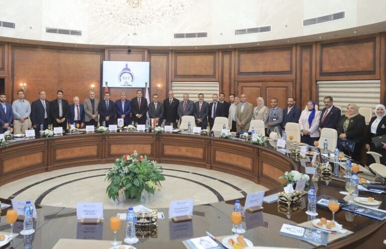 جامعة الريادة تستضيف اجتماع شركاء المبادرة الرئاسية "تحالف وتنمية" 3 IMG 1016 في جامعة الريادة تستضيف اجتماع شركاء المبادرة الرئاسية "تحالف وتنمية" موقع في الجامعة