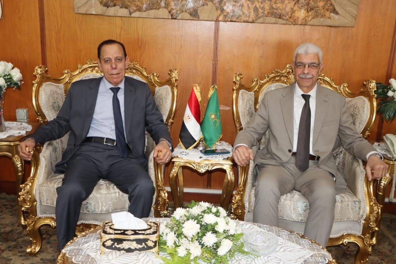 رئيس جامعة المنوفية يستقبل رئيس محكمة شبين الكوم الابتدائية للتهنئة بعيد الاضحي المبارك وبحث سبل التعاون المشترك 1 IMG 1219 جامعة رئيس جامعة المنوفية يستقبل رئيس محكمة شبين الكوم الابتدائية للتهنئة بعيد الاضحي المبارك وبحث سبل التعاون المشترك موقع في الجامعة