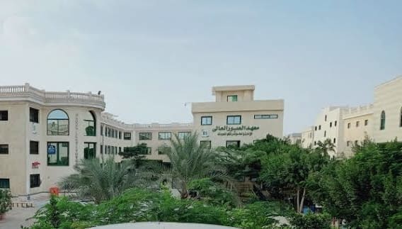 معهد العبور العالي للإدارة والحاسبات ونظم المعلومات.. التخصصات والمصاريف 1 IMG 1618 معهد العبور معهد العبور العالي للإدارة والحاسبات ونظم المعلومات.. التخصصات والمصاريف موقع في الجامعة