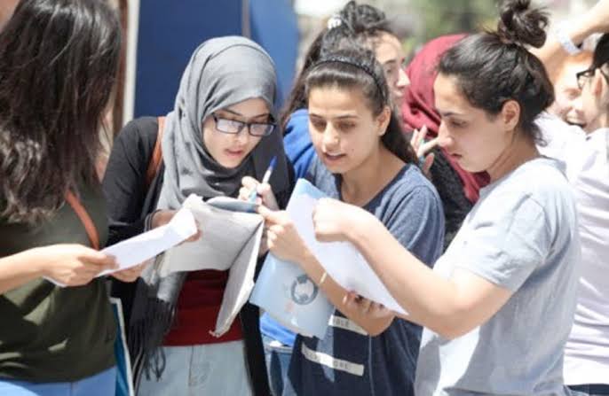 هل تم تسريب امتحان التربية الوطنية لطلاب الثانوية العامة؟ 1 IMG 1989 امتحان هل تم تسريب امتحان التربية الوطنية لطلاب الثانوية العامة؟ موقع في الجامعة