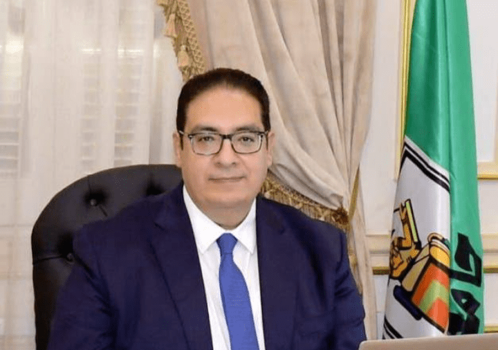 رئيس جامعة القاهرة يعلن إنشاء "متحف الجامعة الكبير" لعرض مقتنيات أثرية نادرة 4 رئيس جامعة القاهرة