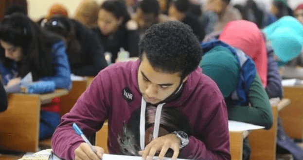 رابط مراجعة ليلة الامتحان في الإنجليزي للثانوية العامة 2025.. نماذج استرشادية مهمة قبل امتحان الأحد 1 رابط مراجعة ليلة الامتحان في الإنجليزي للثانوية العامة 2025