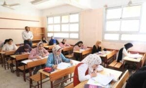 استعد لامتحانات الثانوية 2025.. 42 سؤالا مصممة بعناية في مادة التاريخ 2 images 1 2 الثانوية استعد لامتحانات الثانوية 2025.. 42 سؤالا مصممة بعناية في مادة التاريخ موقع في الجامعة