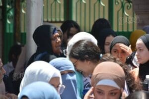 لو ابنك خرج حزين من امتحان الثانوية العامة؟.. إليك طرق للتعامل معه بحكمة 3 لو ابنك خرج حزينًا من امتحان الثانوية العامة؟.. إليك طرق لتعامل معه بحكمة