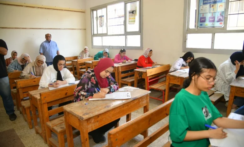 وسط إجراءات مشددة.. طلاب الشهادة الإعدادية بالإسماعيلية يؤدون امتحاني الهندسة وتكنولوجيا المعلومات 1 مفاجأة. 5 محافظات تطبق النظام الجديد في امتحانات الشهادة الإعدادية 2025 780x470 1 طلاب وسط إجراءات مشددة.. طلاب الشهادة الإعدادية بالإسماعيلية يؤدون امتحاني الهندسة وتكنولوجيا المعلومات موقع في الجامعة