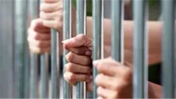 حبس عامل 4 أيام لمحاولته تسريب إجابات الكيمياء داخل لجنة في أولاد صقر بالشرقية 15 567 الأزهر حبس عامل 4 أيام لمحاولته تسريب إجابات الكيمياء داخل لجنة في أولاد صقر بالشرقية موقع في الجامعة