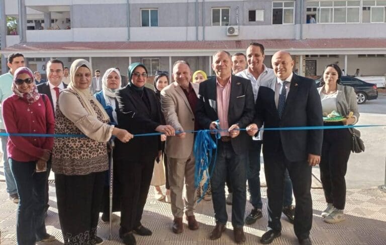 رئيس جامعة دمياط يفتتح معرض مشروعات تخرج طلاب "الفنون التطبيقية" 3 FB IMG 1751960106601 جامعة حلوان رئيس جامعة دمياط يفتتح معرض مشروعات تخرج طلاب "الفنون التطبيقية" موقع في الجامعة