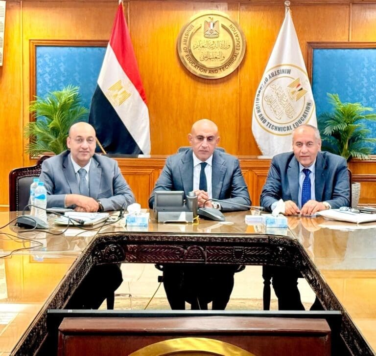التعليم تستعرض تقرير غرفة العمليات وتؤكد انضباط امتحانات الثانوية العامة في يومها العاشر 6 FB IMG 1751963336866 جامعة حلوان التعليم تستعرض تقرير غرفة العمليات وتؤكد انضباط امتحانات الثانوية العامة في يومها العاشر موقع في الجامعة