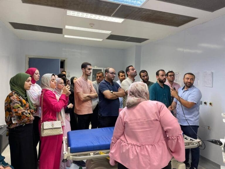 ورشة عمل بـ"طب كفر الشيخ" لتدريب أطباء الصدر على مناظير الشعب الهوائية 4 FB IMG 1751972565597 جامعة حلوان ورشة عمل بـ"طب كفر الشيخ" لتدريب أطباء الصدر على مناظير الشعب الهوائية موقع في الجامعة