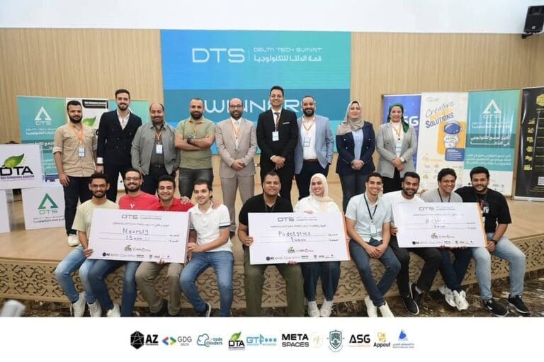 طلبة ذكاء اصطناعي جامعة كفر الشيخ يحصدون المركزين الأول والثالث بمسابقة مشروعات التخرج 2025 9 FB IMG 1752008003895 التربية طلبة ذكاء اصطناعي جامعة كفر الشيخ يحصدون المركزين الأول والثالث بمسابقة مشروعات التخرج 2025 موقع في الجامعة