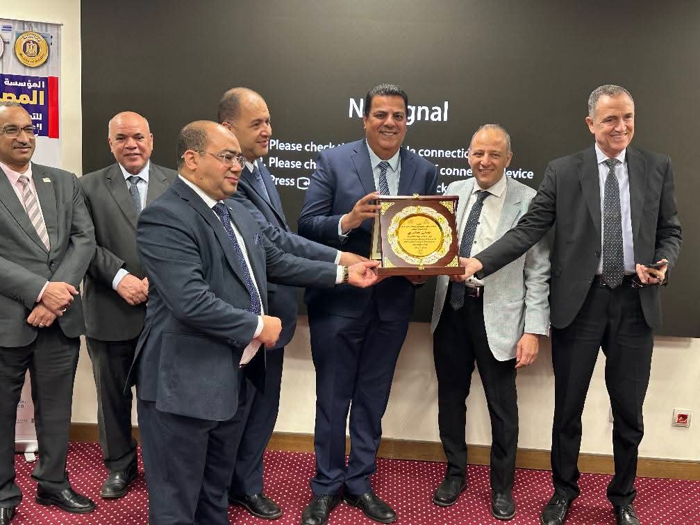 جامعة بني سويف التكنولوجية تحتفي بطلابها الفائزين في مؤتمر التعليم التكنولوجي 1 جامعة بني سويف التكنولوجية تحتفي بطلابها الفائزين في مؤتمر التعليم التكنولوجي